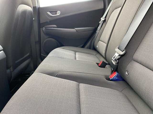 Hyundai KONA 1.6 GDi Hybrid SE Connect 5dr DCT Dark Knight