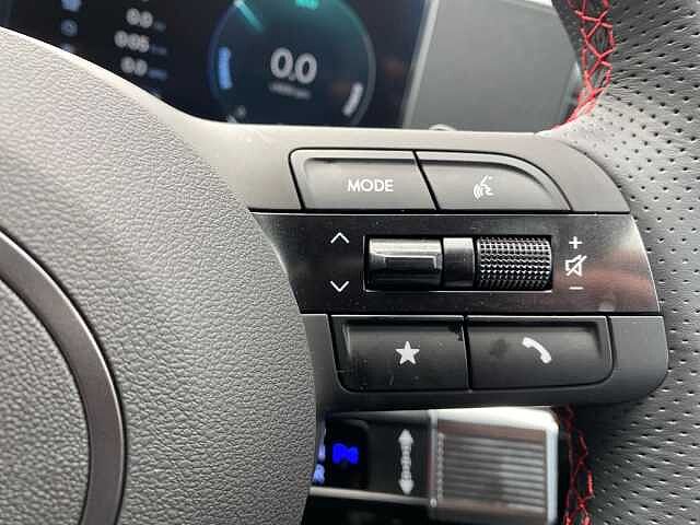 Hyundai TUCSON 1.6T 239 Hybrid N Line 5dr Auto Atlas White