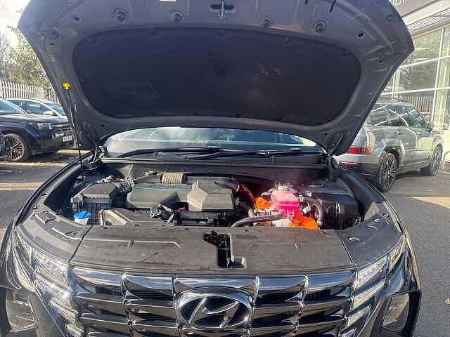 Hyundai TUCSON 1.6 TGDi Hybrid 230 Premium 5dr 2WD Auto Phantom Black