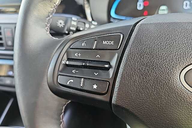 Hyundai I10 1.2 [79] Premium 5dr Auto [Nav] White