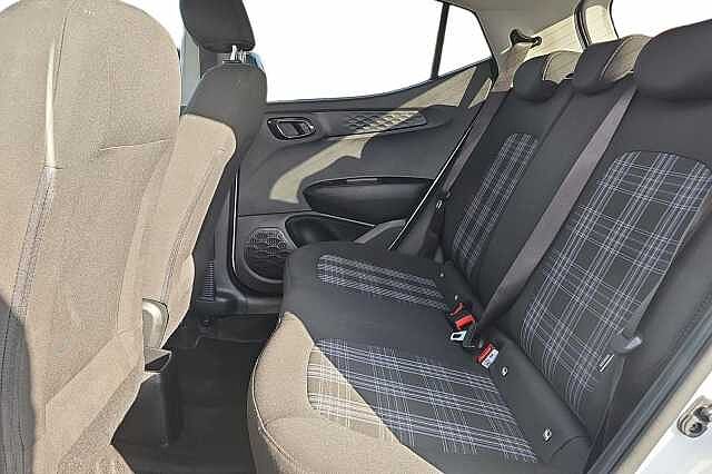 Hyundai I10 1.2 [79] Premium 5dr Auto [Nav] White