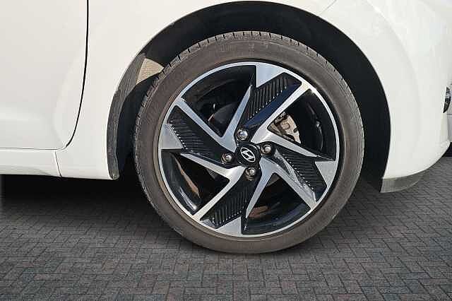 Hyundai I10 1.2 [79] Premium 5dr Auto [Nav] White