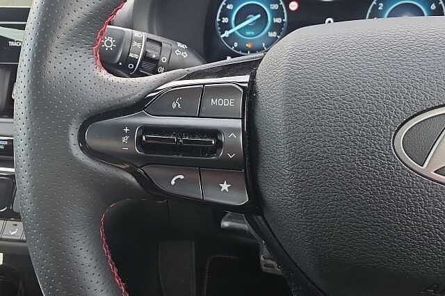 Hyundai I30 1.5T GDi 48v Hybrid N Line S 5dr DCT Red