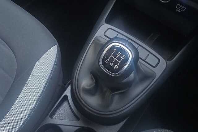 Hyundai i10 1.0 Advance 5dr