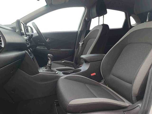 Hyundai KONA 1.0T GDi Blue Drive Premium 5dr White