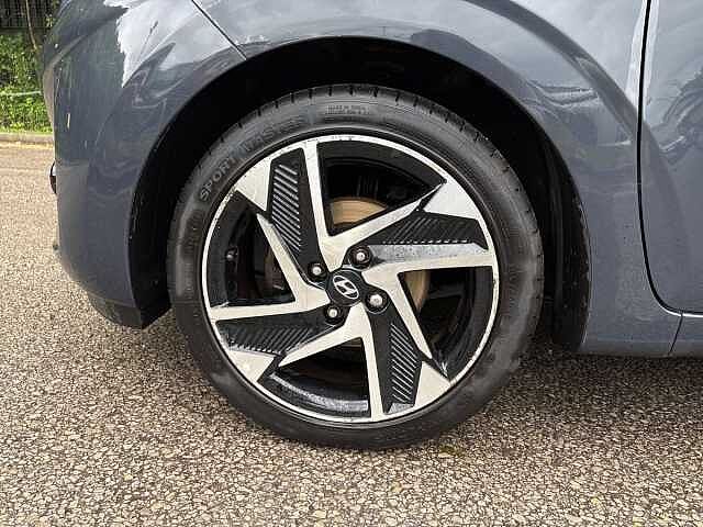 Hyundai i10 1.2 MPi Premium 5dr
