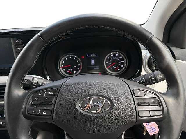 Hyundai I10 1.2 MPi Premium 5dr Auto Red