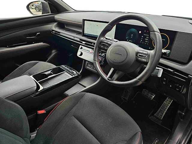 Hyundai TUCSON 1.6T Hybrid N Line 5dr Auto Black