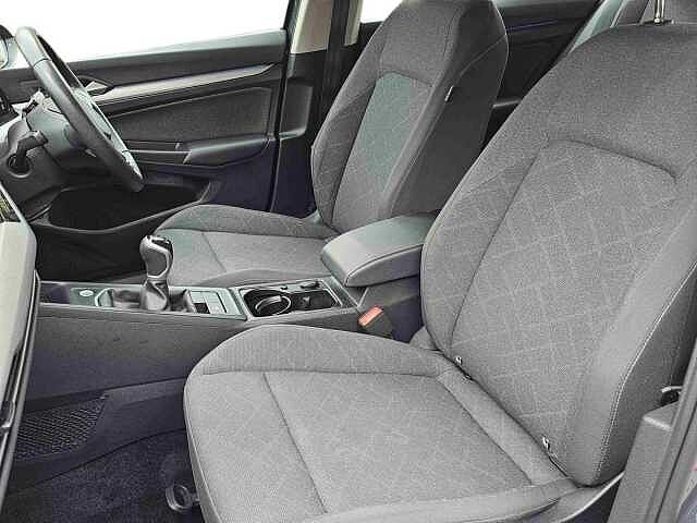 Volkswagen Golf 1.5 TSI Life 5dr