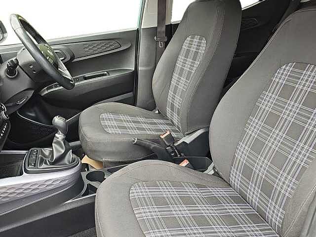 Hyundai i10 1.0 MPi Premium 5dr