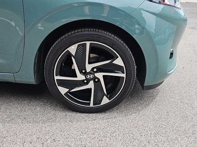 Hyundai i10 1.0 MPi Premium 5dr