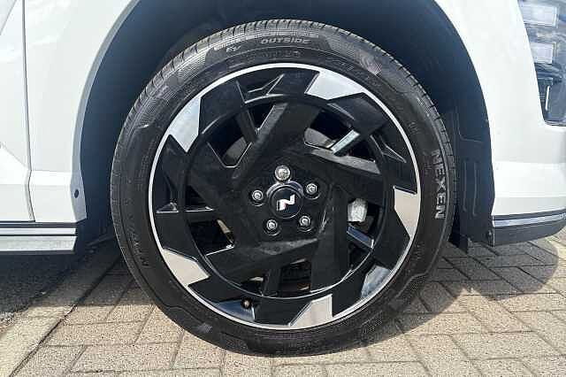 Hyundai KONA N LINE Atlas White