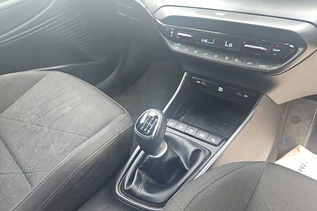 Hyundai Bayon T-GDI PREMIUM MHEV