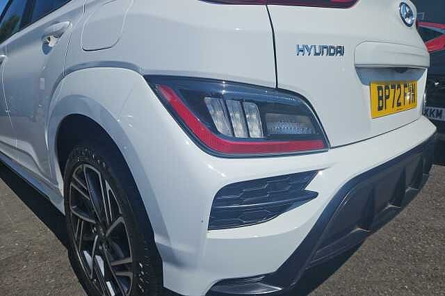 Hyundai KONA T-GDI N LINE MHEV Atlas White