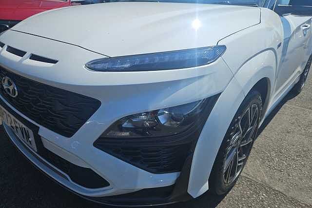 Hyundai KONA T-GDI N LINE MHEV Atlas White
