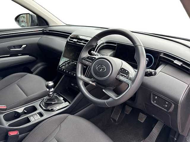 Hyundai TUCSON 1.6 T-Gdi Se Connect Suv 5Dr Petrol Manual Euro 6 (S/S) (150 Ps) Shimmering Silver