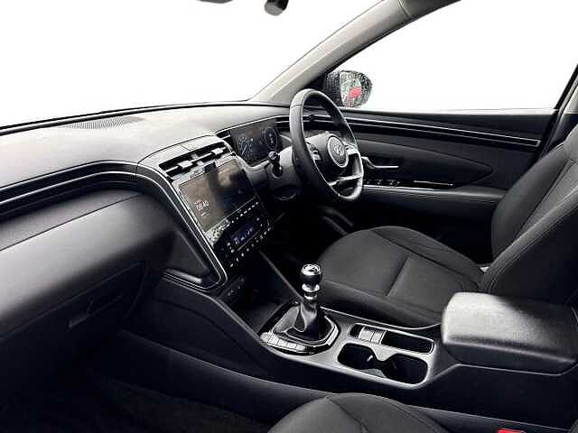 Hyundai TUCSON 1.6 T-Gdi Premium Suv 5Dr Petrol Manual Euro 6 (S/S) (150 Ps) Silky Bronze