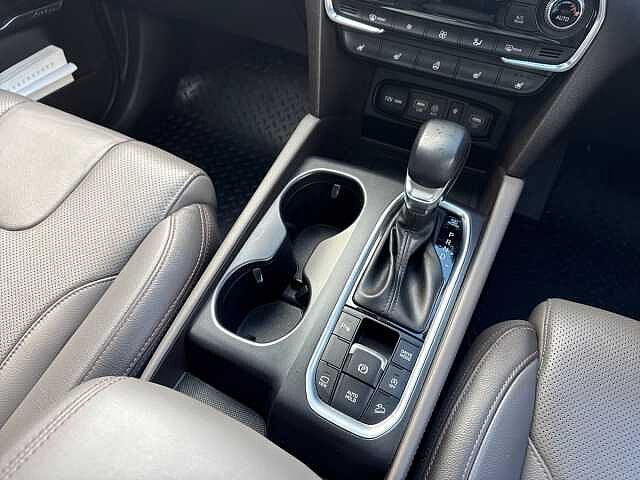 Hyundai SANTA FE 2.2 Crdi Premium Se Suv 5Dr Diesel Auto 4Wd Euro 6 (S/S) 7 Seat (200 Ps)