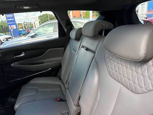 Hyundai SANTA FE 2.2 Crdi Premium Se Suv 5Dr Diesel Auto 4Wd Euro 6 (S/S) 7 Seat (200 Ps)