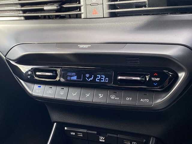 Hyundai BAYON 1.0 T-Gdi Mhev Premium Suv 5Dr Petrol Hybrid Dct Euro 6 (S/S) (100 Ps)