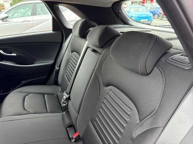 Hyundai I30 1.5 T-Gdi Mhev Advance Hatchback 5Dr Petrol Hybrid Manual Euro 6 (S/S) (140 Ps)