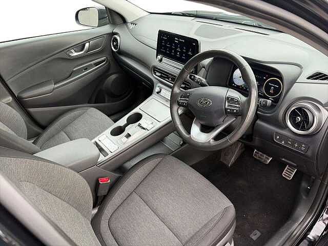 Hyundai KONA 64Kwh Premium Suv 5Dr Electric Auto (10.5Kw Charger) (204 Ps)