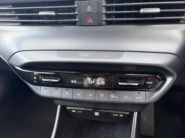 Hyundai BAYON 1.0 T-Gdi Mhev Premium Suv 5Dr Petrol Hybrid Dct Euro 6 (S/S) (100 Ps)