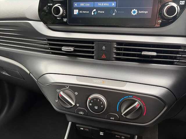 Hyundai I20 1.0 T-Gdi Mhev Se Connect Hatchback 5Dr Petrol Hybrid Dct Euro 6 (S/S) (100 Ps) Intense Blue