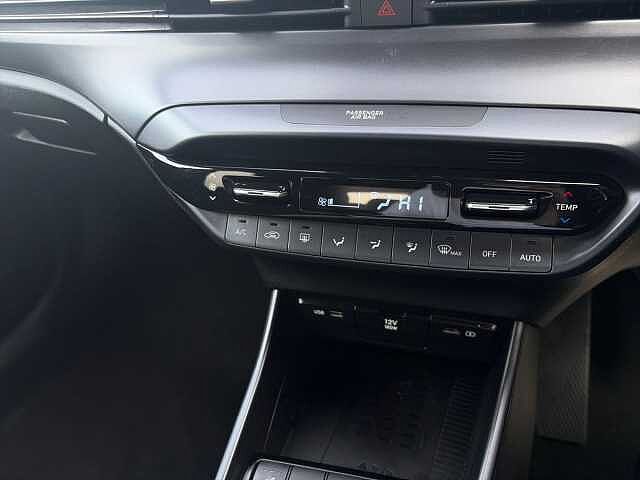 Hyundai BAYON 1.0 T-Gdi Mhev Premium Suv 5Dr Petrol Hybrid Manual Euro 6 (S/S) (120 Ps) Dragon Red