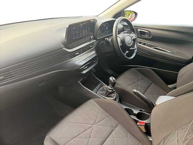 Hyundai BAYON 1.0 T-Gdi Mhev Premium Suv 5Dr Petrol Hybrid Manual Euro 6 (S/S) (120 Ps) Dragon Red