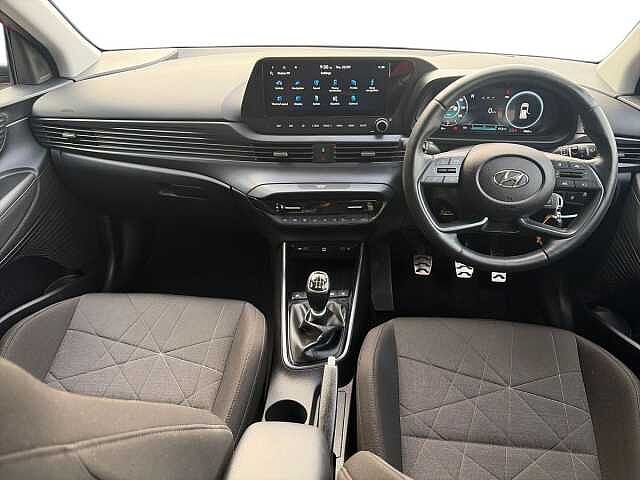Hyundai BAYON 1.0 T-Gdi Mhev Premium Suv 5Dr Petrol Hybrid Manual Euro 6 (S/S) (120 Ps) Dragon Red