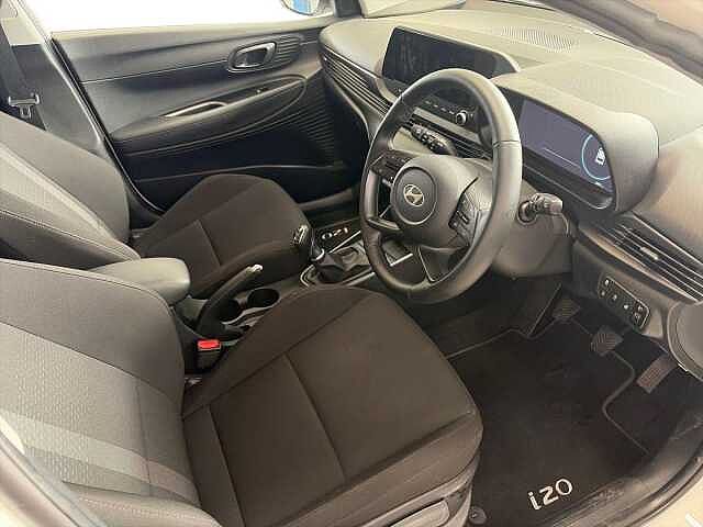 Hyundai I20 1.0 T-Gdi Tech Line Hatchback 5Dr Petrol Manual Euro 6 (S/S) (90 Ps) Solid - Atlas White
