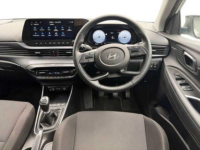 Hyundai I20 1.0 T-Gdi Tech Line Hatchback 5Dr Petrol Manual Euro 6 (S/S) (90 Ps) Solid - Atlas White
