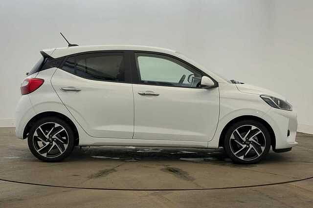 Hyundai I10 1.0 Premium Hatchback 5Dr Petrol Auto Euro 6 (S/S) (63 Ps) Atlas White