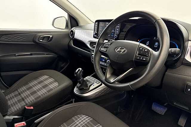 Hyundai I10 1.0 Premium Hatchback 5Dr Petrol Auto Euro 6 (S/S) (63 Ps) Atlas White