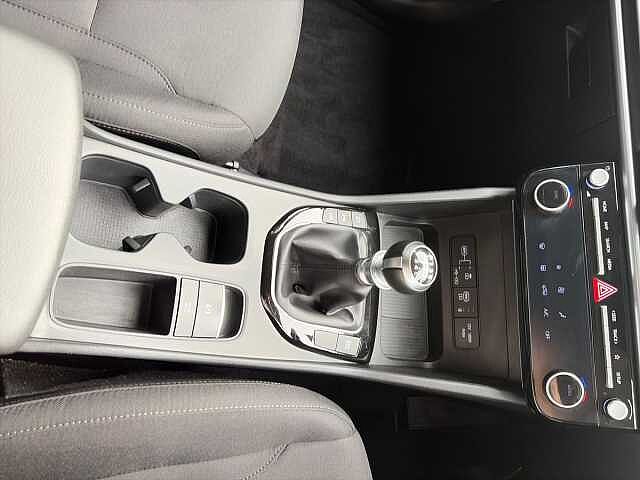 Hyundai TUCSON 1.6 T-Gdi Advance Suv 5Dr Petrol Manual Euro 6 (S/S) (160 Ps) Atlas White