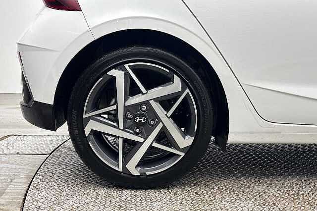 Hyundai i10 1.0 [63] Premium 5dr Auto [Nav]