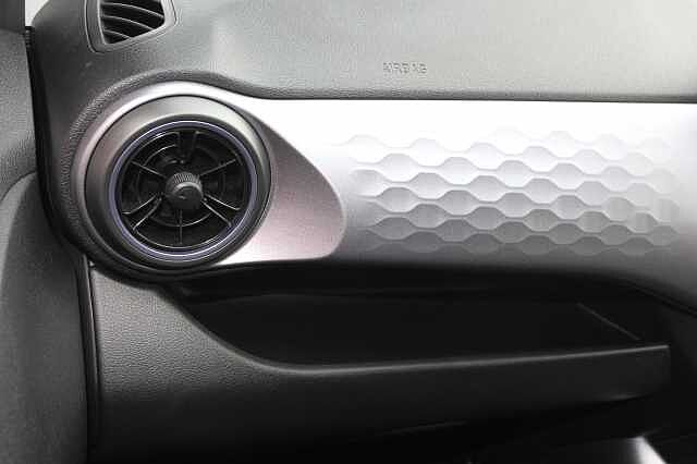 Hyundai I10 1.0 [63] Premium 5dr Auto [Nav] White