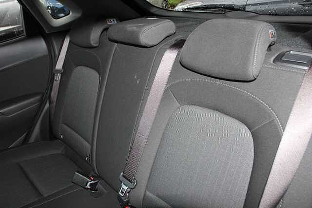 Hyundai KONA 1.6 GDi Hybrid Premium 5dr DCT Black
