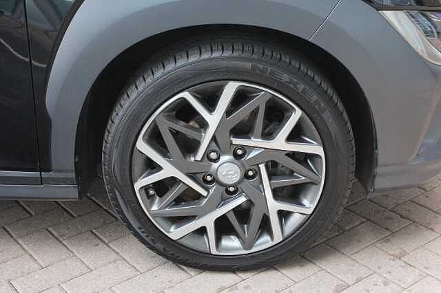 Hyundai KONA 1.6 GDi Hybrid Premium 5dr DCT Black
