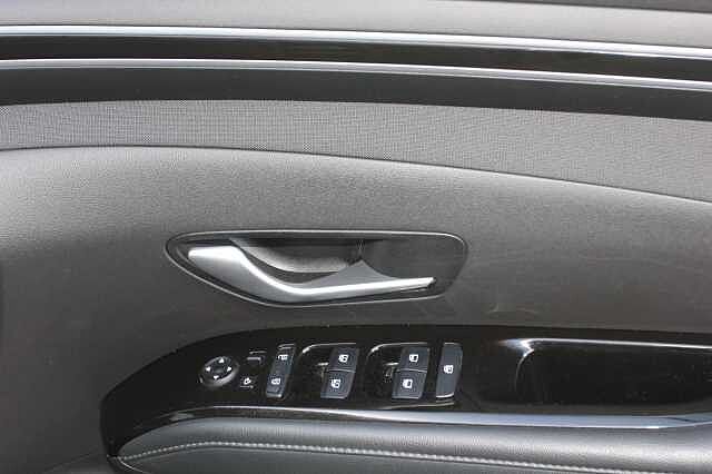 Hyundai TUCSON 1.6 TGDi Hybrid 230 SE Connect 5dr 2WD Auto Blue