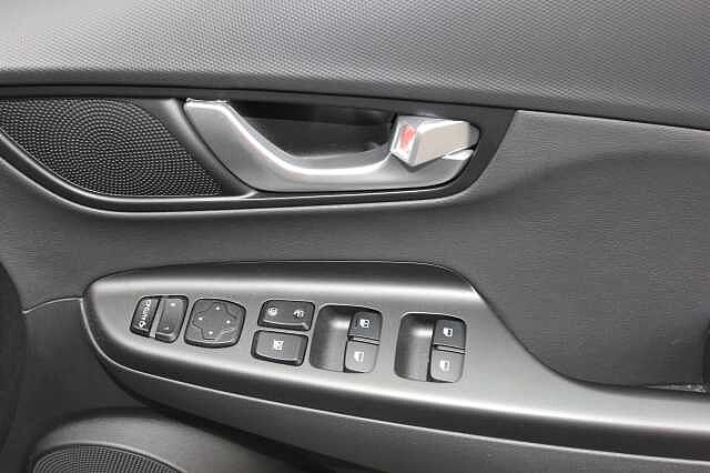 Hyundai KONA 1.6 GDi Hybrid Ultimate 5dr DCT Grey