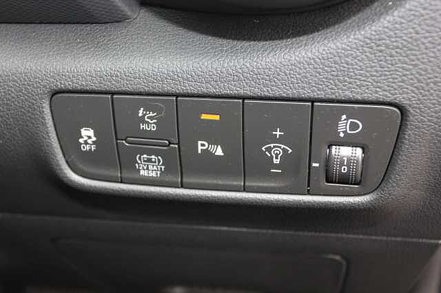 Hyundai KONA 1.6 GDi Hybrid Ultimate 5dr DCT Grey