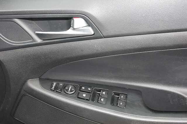 Hyundai TUCSON 1.6 CRDi 48V MHD SE Nav 5dr 2WD