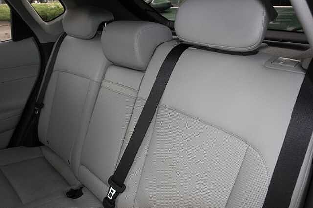 Hyundai KONA 1.6 GDi Hybrid Ultimate 5dr DCT Red
