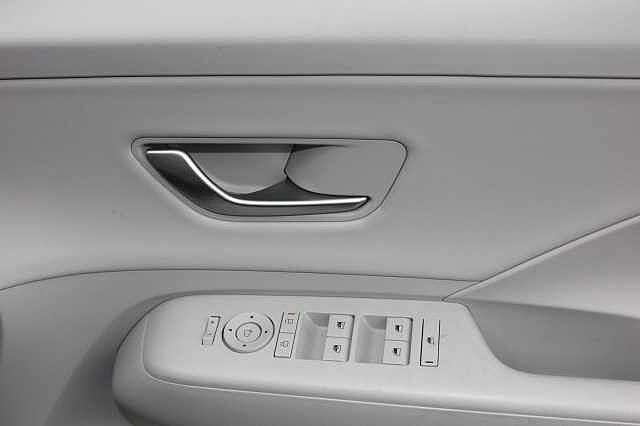 Hyundai KONA 1.6 GDi Hybrid Ultimate 5dr DCT Red