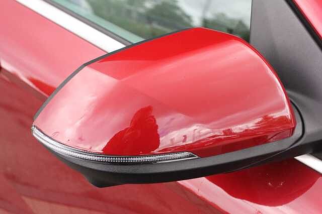 Hyundai KONA 1.6 GDi Hybrid Ultimate 5dr DCT Red