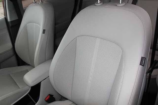 Hyundai KONA 1.6 GDi Hybrid Ultimate 5dr DCT Red