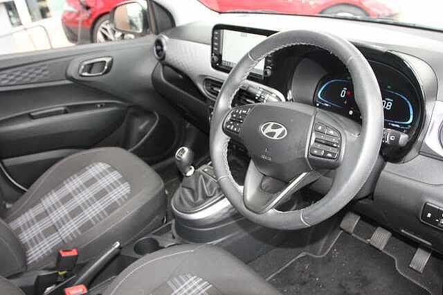 Hyundai i10 1.0 [63] Premium 5dr [Nav]
