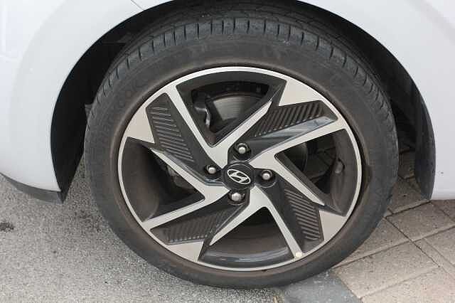 Hyundai i10 1.0 [63] Premium 5dr [Nav]